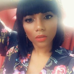 Meet your Posher, Ella